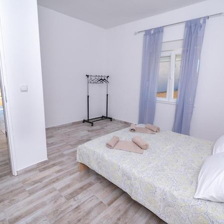 Apartmani Ajp Posedarje Esterno foto