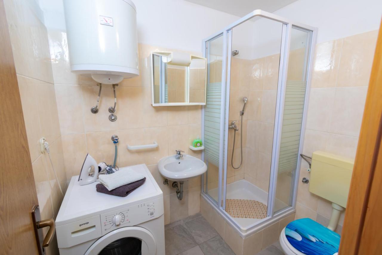 Apartmani Ajp Posedarje Esterno foto